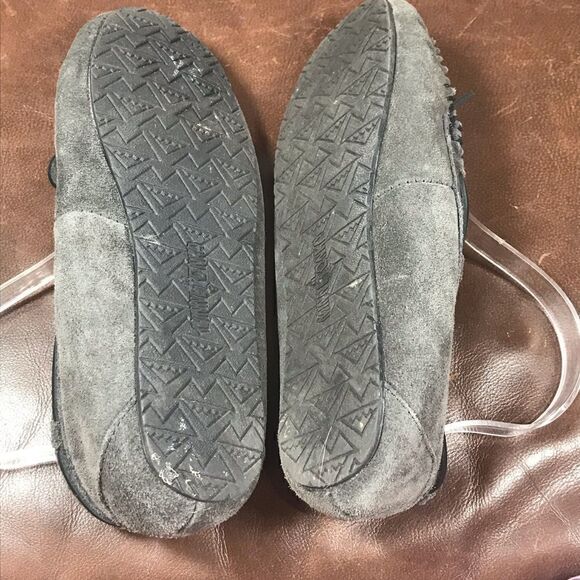 Minnetonka Gray House Slipppers - Picture 7 of 8